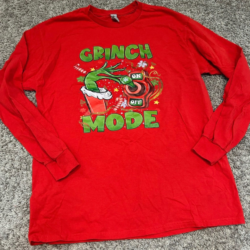 Grinch Mode On/Off Gildan Red Long Sleeve Christmas Holiday Graphic T-Shirt L‎